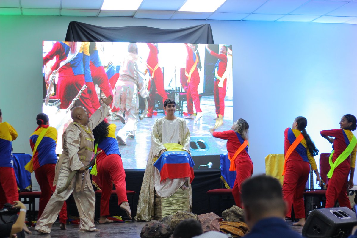 Momentos en los que disfrutamos de la obra de teatro "La Historia Transformadora" en la que se puede ver reflejada a la lglesia frente a los 7 Montes y como la promesa de Dios se está cumpliendo en Venezuela.