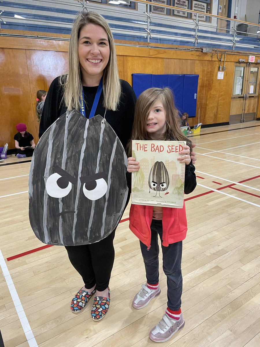 MrsDebertin'sCorner tweet media