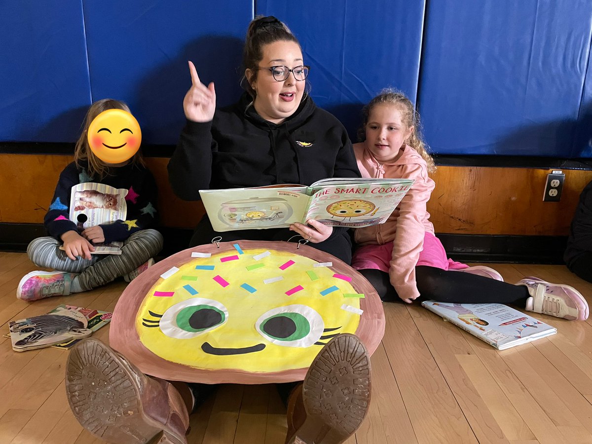 MrsDebertin'sCorner tweet media