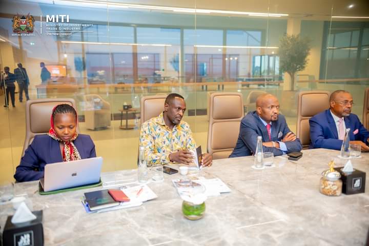 HonMoses_Kuria's tweet photo. MITI GCC Investment Roadshow
Abu Dhabi Edition
Meeting Number 3: Aldar
Jahed Rahman
Chief Investment Officer.
#KeIsOpenForBusiness
#QualityInvestments https://t.co/Y9wKSky5ph