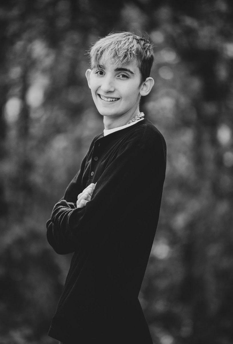 Lauren Pfister tweet media