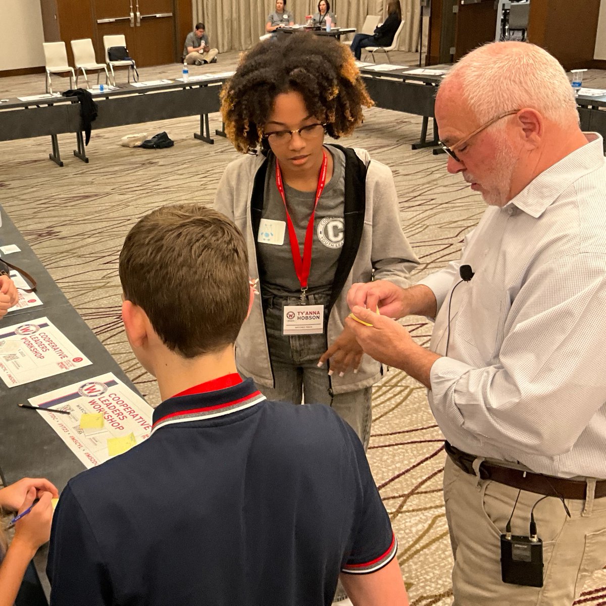 electriccoopsms's tweet photo. High school juniors from all over the state have arrived at the Electric Cooperatives of Mississippi’s 36th Cooperative Leaders Workshop. Currently, they are getting acquainted with guest speaker Eddie Tanner. #MSYLP23 #MSCYL #MS2DC #YTDC #YT23 https://t.co/DQNc29tVZg