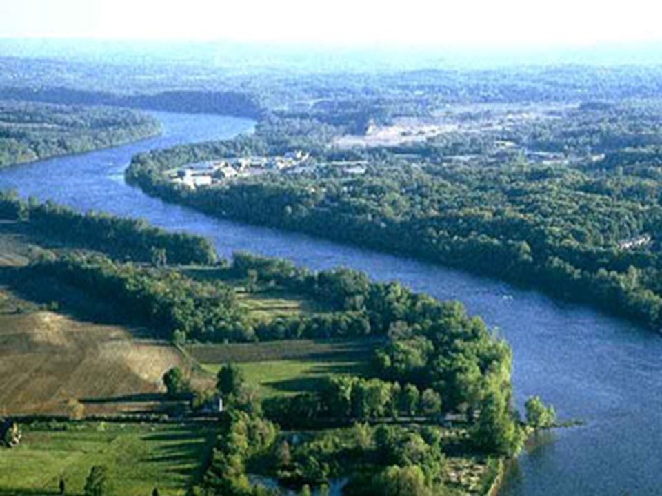 Ishanam2's tweet image. Flood plains are naturally very fertile due to the river sediment which is deposited there. This sediment is good for growing plants on the flood plain 🌳🌳🌳 #SaveSoil @cpsavesoil @SadhguruJV @rallyforrivers #CaveryCalling #ProjectGreenHands