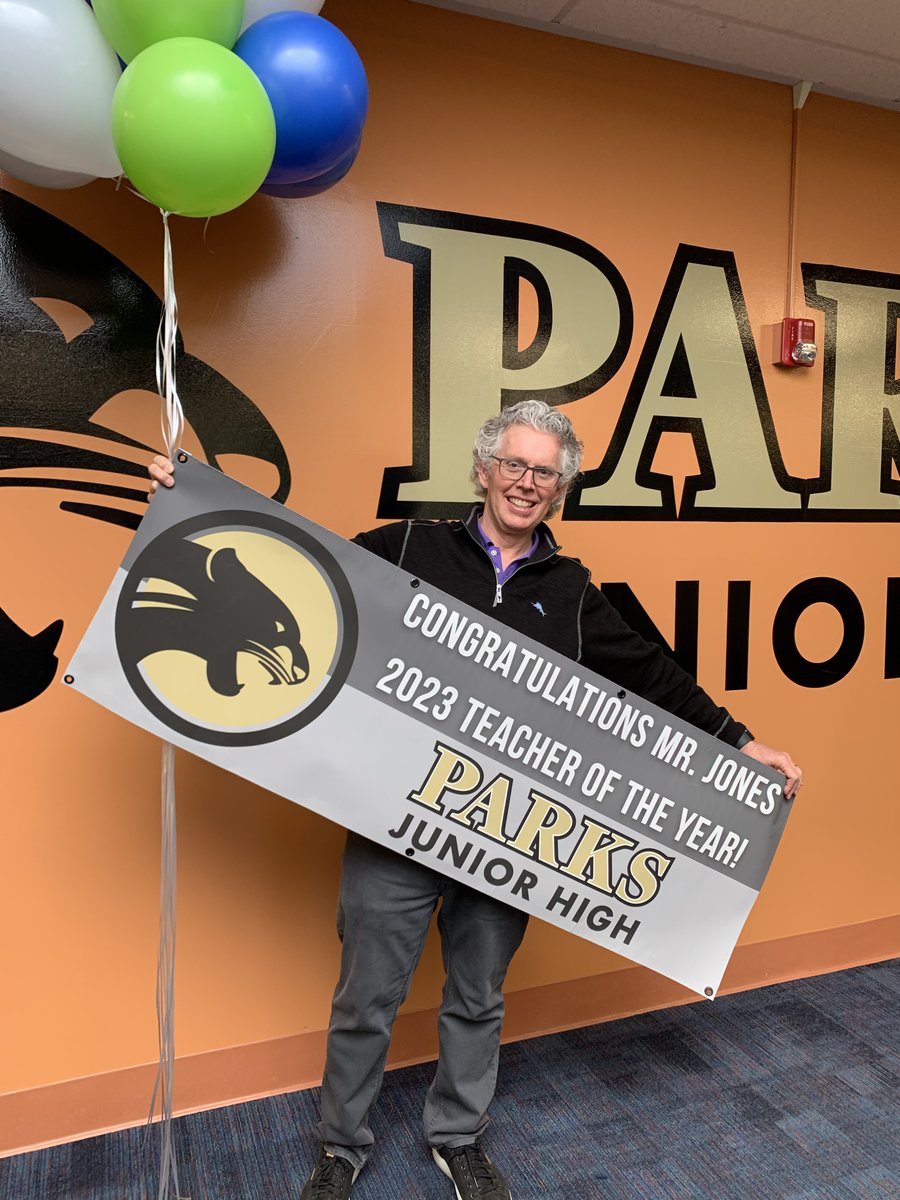 ParksJHS's tweet photo. Congratulations to Mr. Jones for being named Teacher of the Year 2022-2023! We are so glad to have you as a Panther! @FullertonSD #ParksBest2Years #TheParksWAY @MrsMundschau https://t.co/NqtOaAQKTP