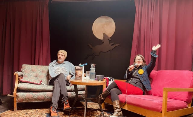 OfIotians's tweet photo. Some photos from the Black Dog Café during #TwinPeaksDay panels (#FWMM, Twin Peaks Tattoo Podcast, The Return) @ScottLuckStory @BlueRoseMag1 @JoshuaMinton @thornewip #TwinPeaks https://t.co/VJ9gn8cKwl