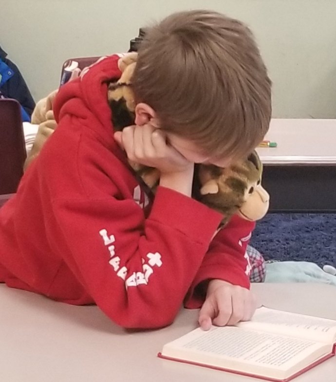 Springfield students enjoying "Cuddle Up With a Good Book" Day!  #palisd #pantherpride #ReadAcrossAmericaWeek