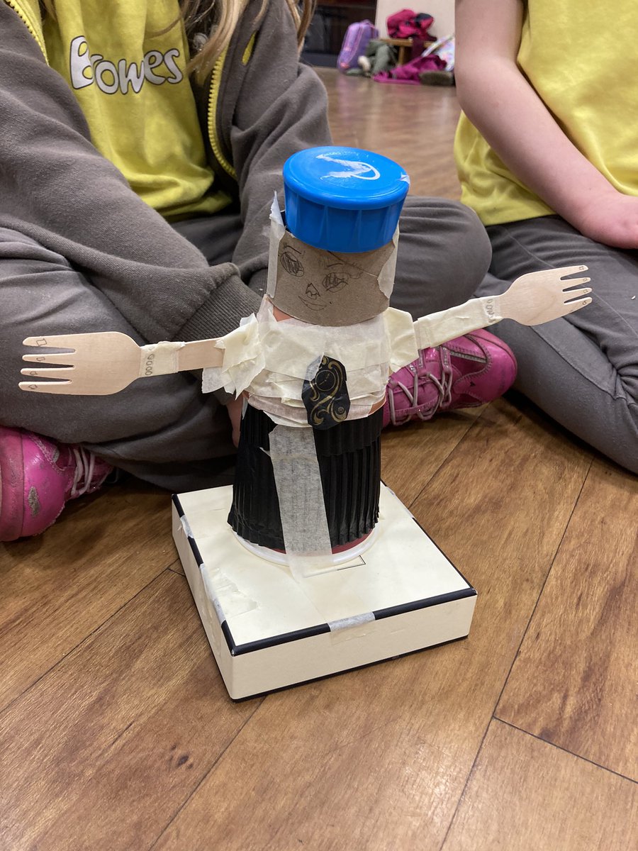 Tonight our Brownies learnt about monuments and then built their own out of recycling. One six decided to honour the late Queen Elizabeth II. So impressed by their creativity ! <a href="/RoyalFamily/">The Royal Family</a>