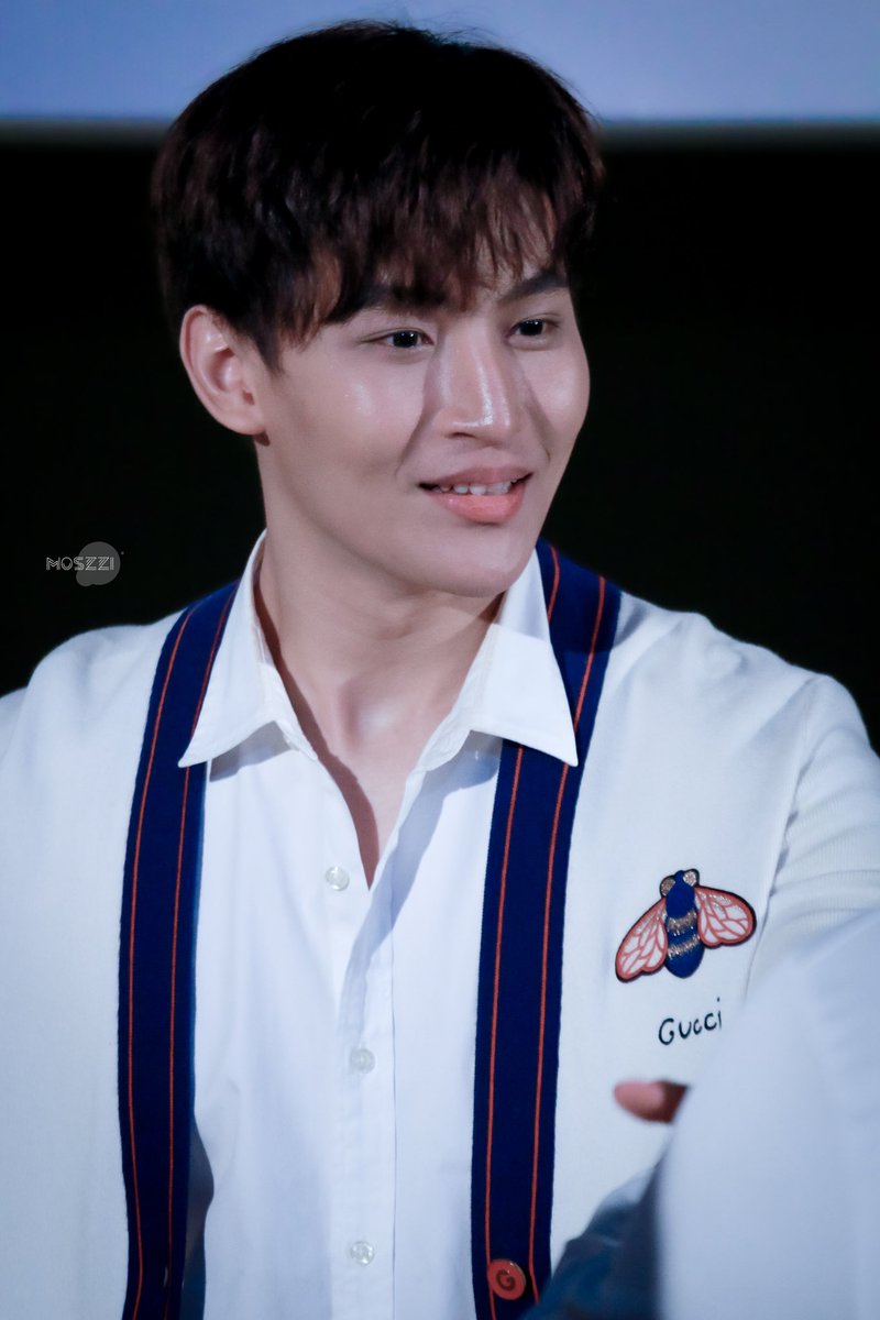 moszzi's tweet photo. คิดถึงแล้ว ;(
#โอห์มไง
#OhmThitiwat
#ดูหนังกับโอห์มไง
#StepUpToRunway https://t.co/FmOHFTL0us