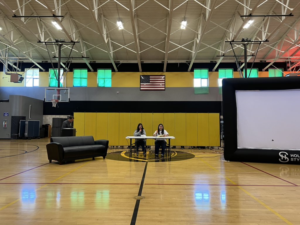 RdV School Spirit (@rdv_uknighted) on Twitter photo Exclusive sneak peek… Dress rehearsal for tomorrow’s Incoming 6th Grade Visit! Live on set of the TwoKnight Show. #uKNIGHTed #itsaGreatDaytobeaKnight <a href="/rdvschool/">Rio Del Valle School</a> <a href="/RDVPeerResource/">Mr. Vasquez</a> <a href="/RioLindoSchool/">Rio Lindo School</a> <a href="/RosalesDragons/">Rio Rosales School</a> <a href="/RioSDLive/">RioSchools</a> <a href="/rioplazaschool/">Rio Plaza School</a> Exclusive sneak peek… Dress rehearsal for tomorrow’s Incoming 6th Grade Visit! Live on set of the TwoKnight Show. #uKNIGHTed #itsaGreatDaytobeaKnight <a href="/rdvschool/">Rio Del Valle School</a> <a href="/RDVPeerResource/">Mr. Vasquez</a> <a href="/RioLindoSchool/">Rio Lindo School</a> <a href="/RosalesDragons/">Rio Rosales School</a> <a href="/RioSDLive/">RioSchools</a> <a href="/rioplazaschool/">Rio Plaza School</a>
