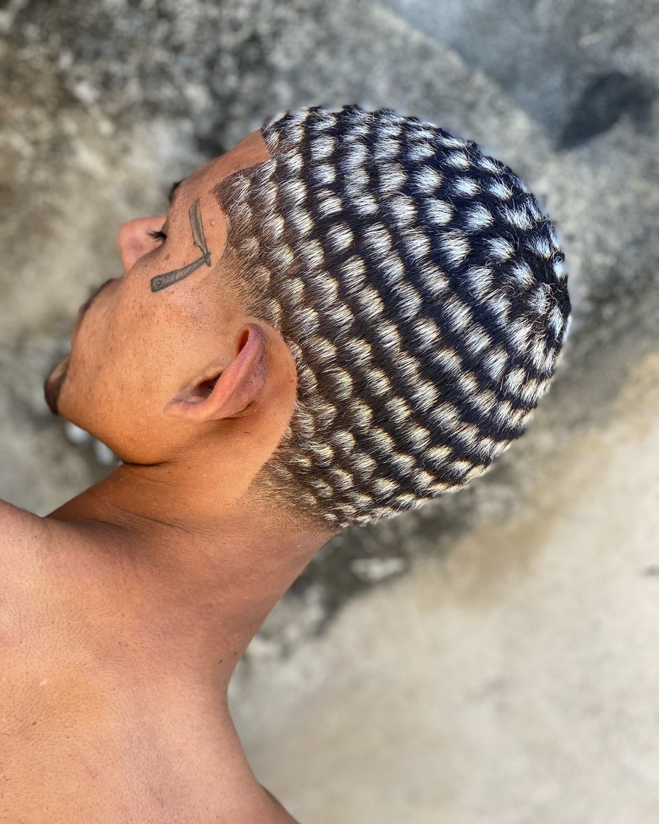 BNDUDISFARCE's tweet photo. Passo a passo desse reflexo Alinhado Lá No Story Do Meu Insta 🧠📚✅

✅Insta : bndudisfarce 

❤️RT Família❤️

#BN https://t.co/Vaa8SGDE2R