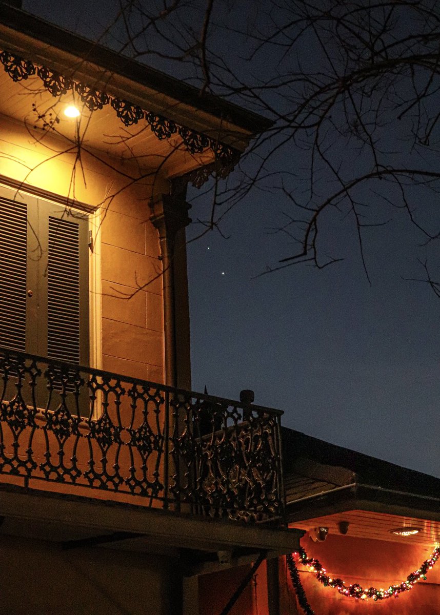 marcorasi1960's tweet image. Jupiter and Venus, 400 million miles apart, Governor Nicholls St, New Orleans
