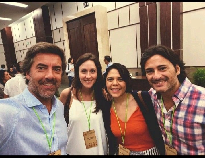 bermilesy's tweet photo. Con portfolio y gente amiga en el #FLII #FLIIRoots @FLII_latam
#impacto #impact #inversión #latam https://t.co/uMLPtyBeGf