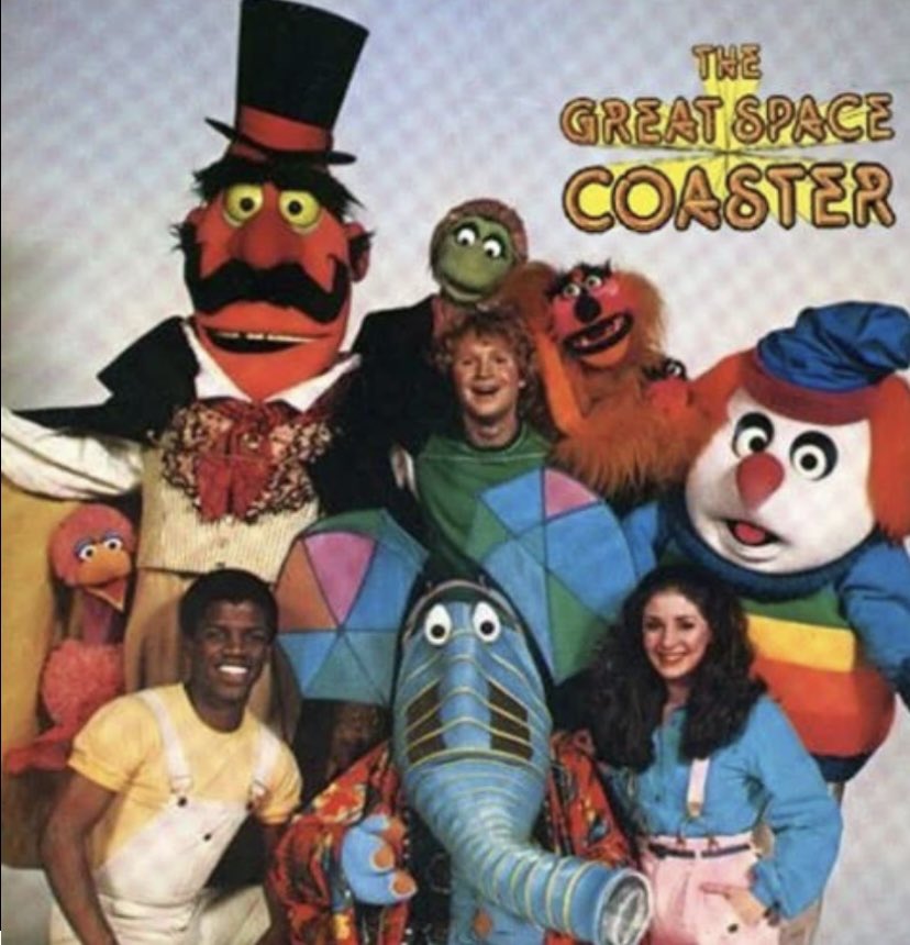 Debuting in 1981 and Lasting For 5 Seasons and 250 Episodes, “The Great Space Coaster” Followed the Lives of 3 Singing Teens That Lived on the Asteroid Coasterville.  

#TheGreatSpaceCoaster #TV #ChildrensShow #Puppets #Singing #OuterSpace #80s