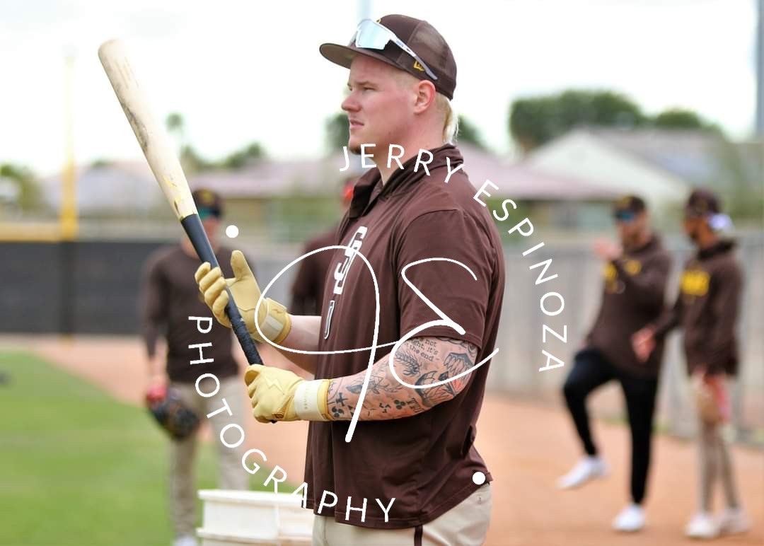 JEspinoza1634's tweet photo. Griffin Doersching looking slimmed down this spring. Arms havent gone anywhere, looks to have a head start on the 2023 season. https://t.co/zBg45c0npR