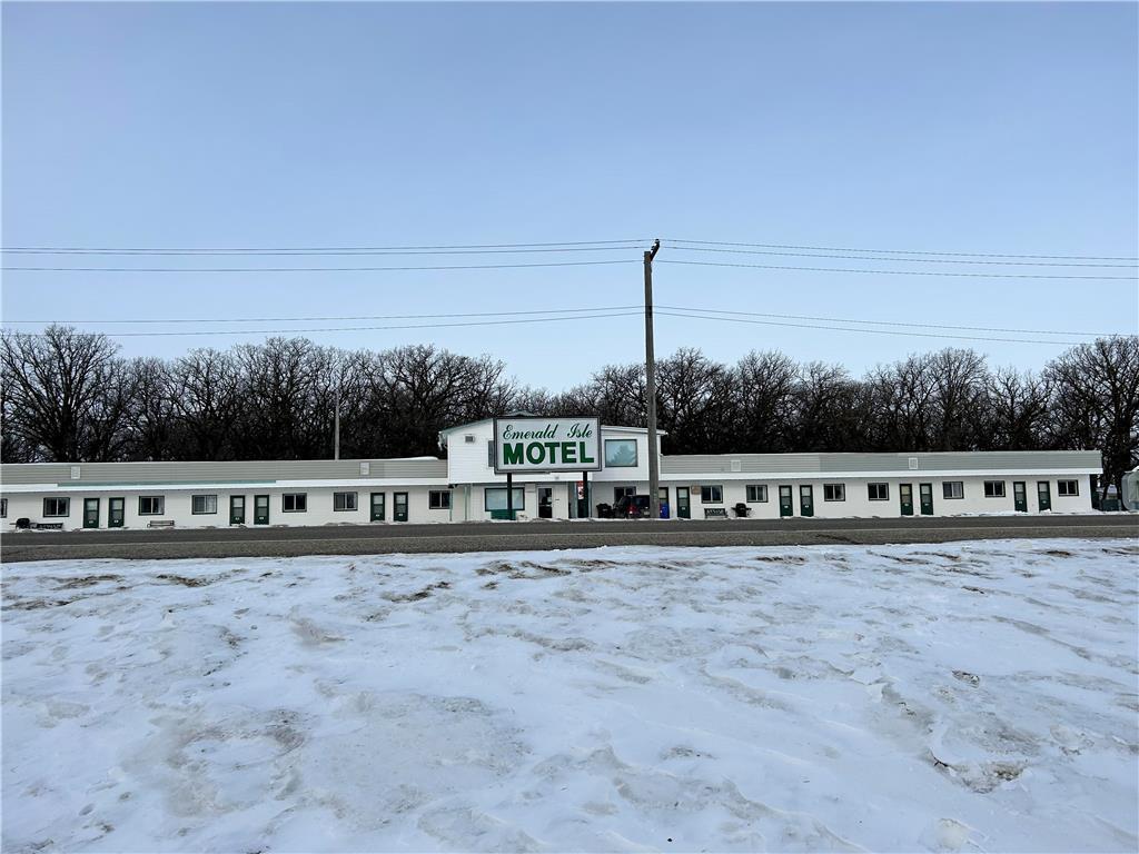 DebbieNichol19's tweet photo. Just Listed in #Killarney #MB. 103 Water Avenue! Please retweet!  https://t.co/veojOMsSPn https://t.co/yqjJfdm5X9