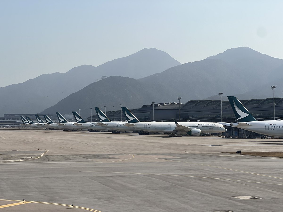 TheJamesFeng's tweet photo. Flying up in the pointy end of the plane ✈️🥂👌 3/3 @cathaypacific @cathaypacificUS @Airbus #cathay #cathaypacific #airbus #a350 #airbusa350 @SydneyAirport #sydney #aviation #aviationdaily #cx110 #hongkong https://t.co/rqHbZfqY5i