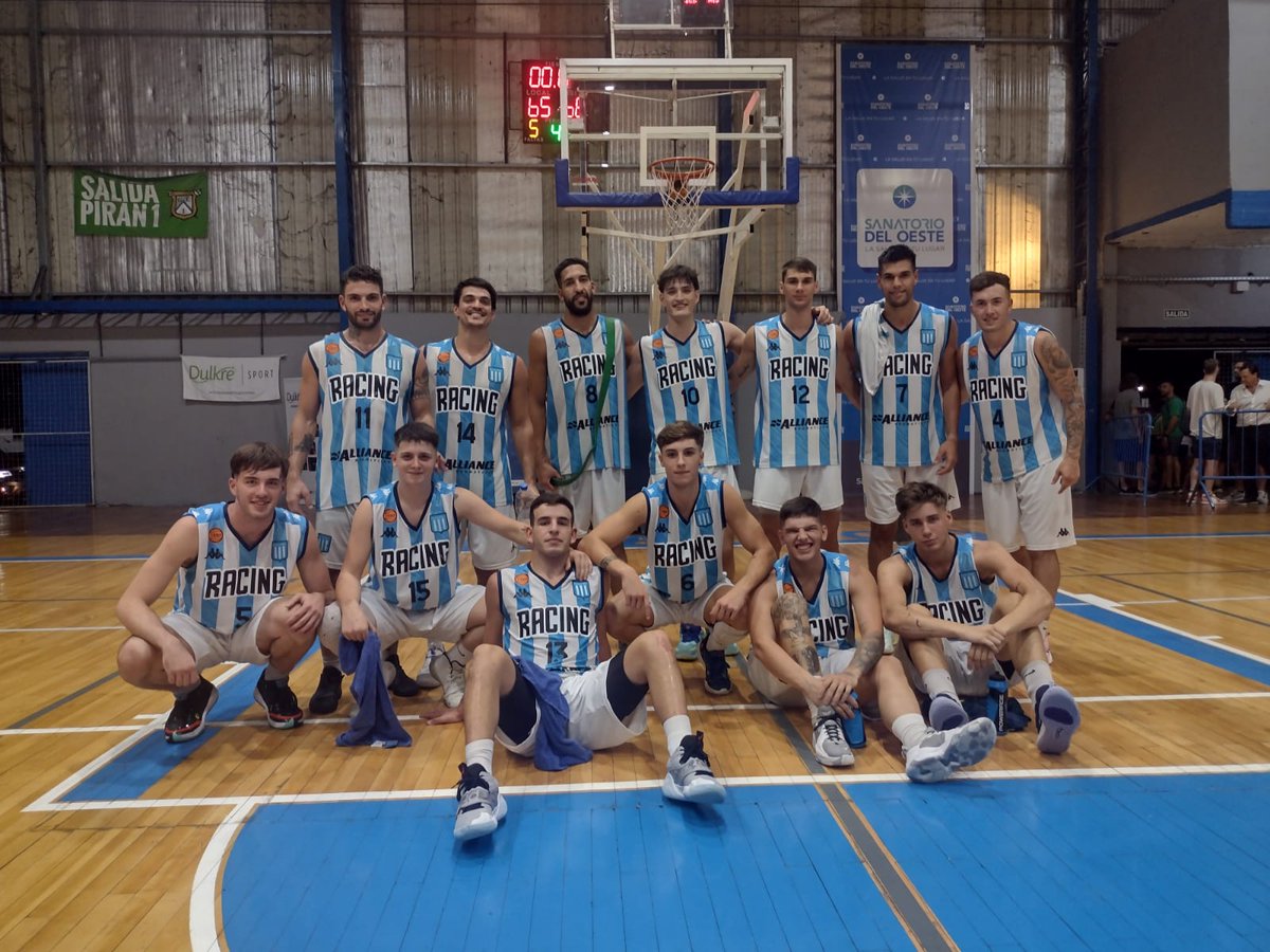 DeportesRacing's tweet photo. #Básquet 🏀👦
➡️ En su quinta presentación en @laligafederalok, @BasketRacing venció ante GEI por 68-65 en Ituzaingó.
📆 En la próxima fecha, @BasketRacing estará recibiendo a #Echague, el lunes 6/3 a las 20:00 hs en el Centro Deportivo.
#VamosRacing
#DeportesRacing https://t.co/ntoxLavCM3