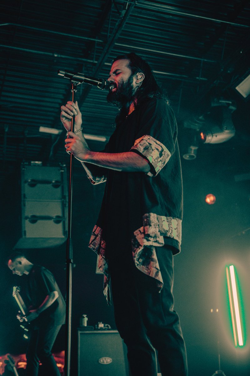 funeralchaos's tweet photo. help me see the rainbow
@Northlane 
fort wayne, indiana
shot for @nightfiremag https://t.co/5JiJ8WxqYZ