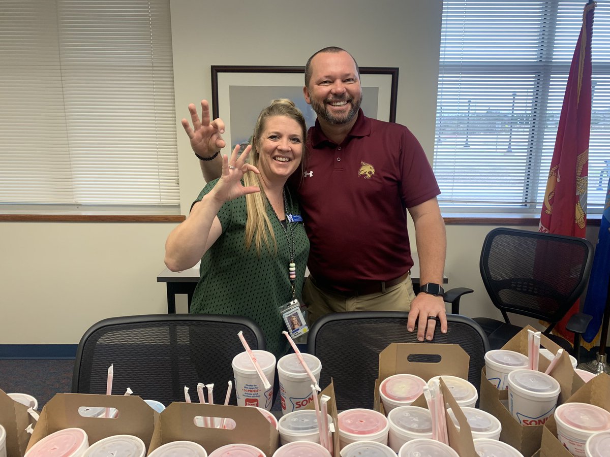 A huge thank you to Adam Rope: State Farm Agent and Mr. Ryan Timm for the Sonic drinks today. Everyone got their favorite Sonic drink! 💙🐾 #MISDProud #wgmsworldwide #WGMS <a href="/WGMSWildcats/">Walnut Grove M.S.</a>