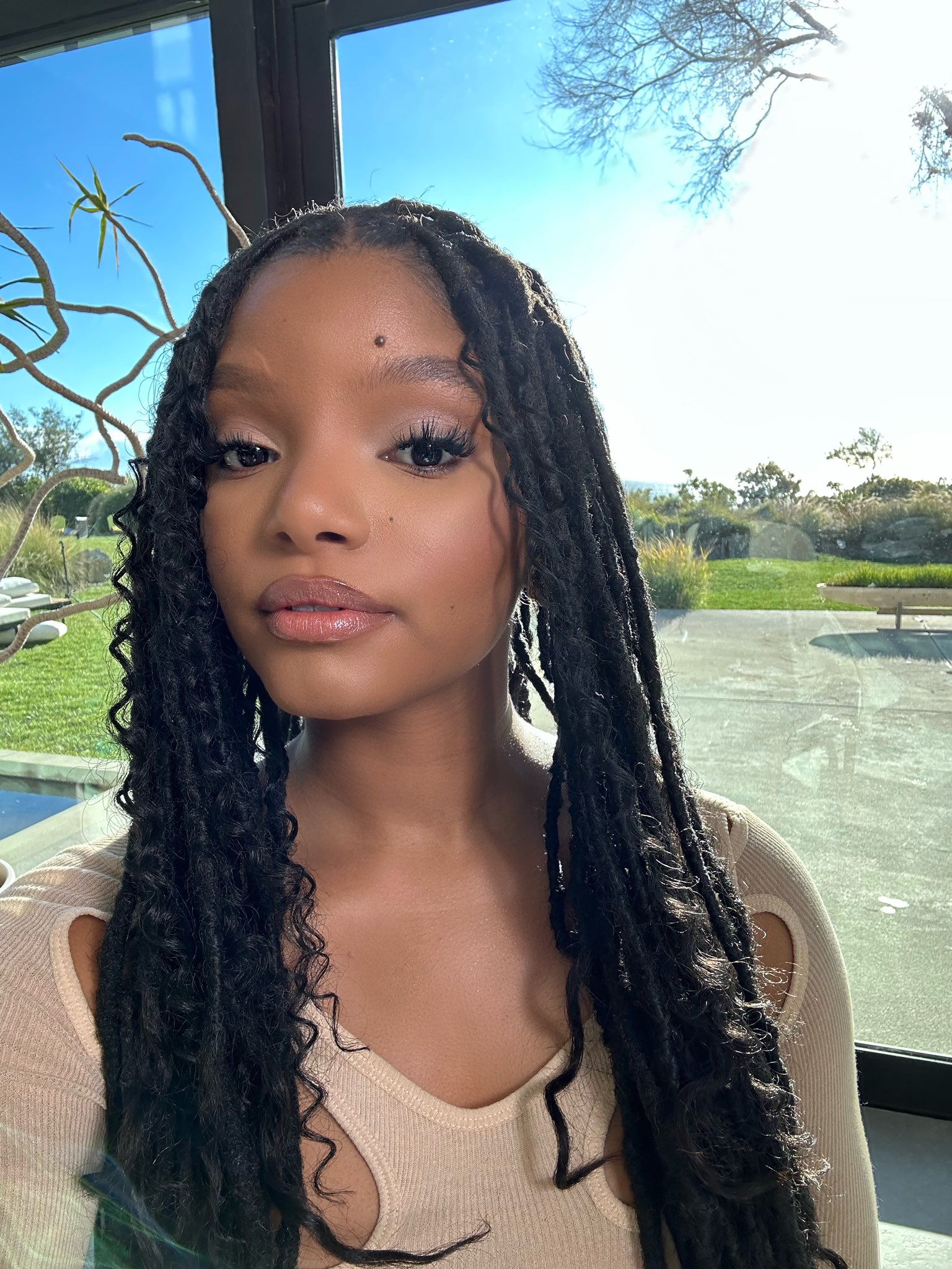 Halle on Twitter "she a baddie she know she a ten https//t.co