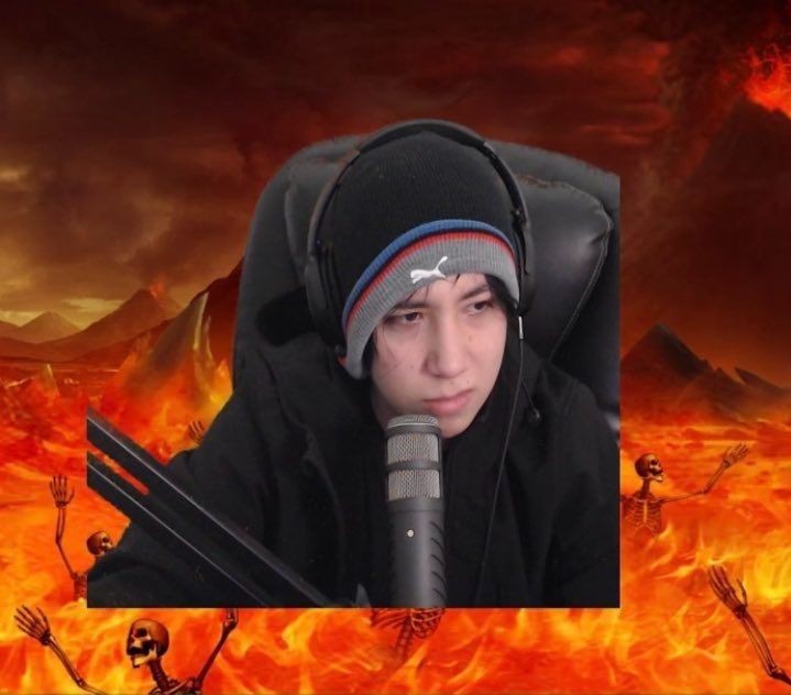 AngelarachellA's tweet photo. @ElAlexQuackity Quackity después de darse cuenta del agua be like: https://t.co/4ELzQHYmiR