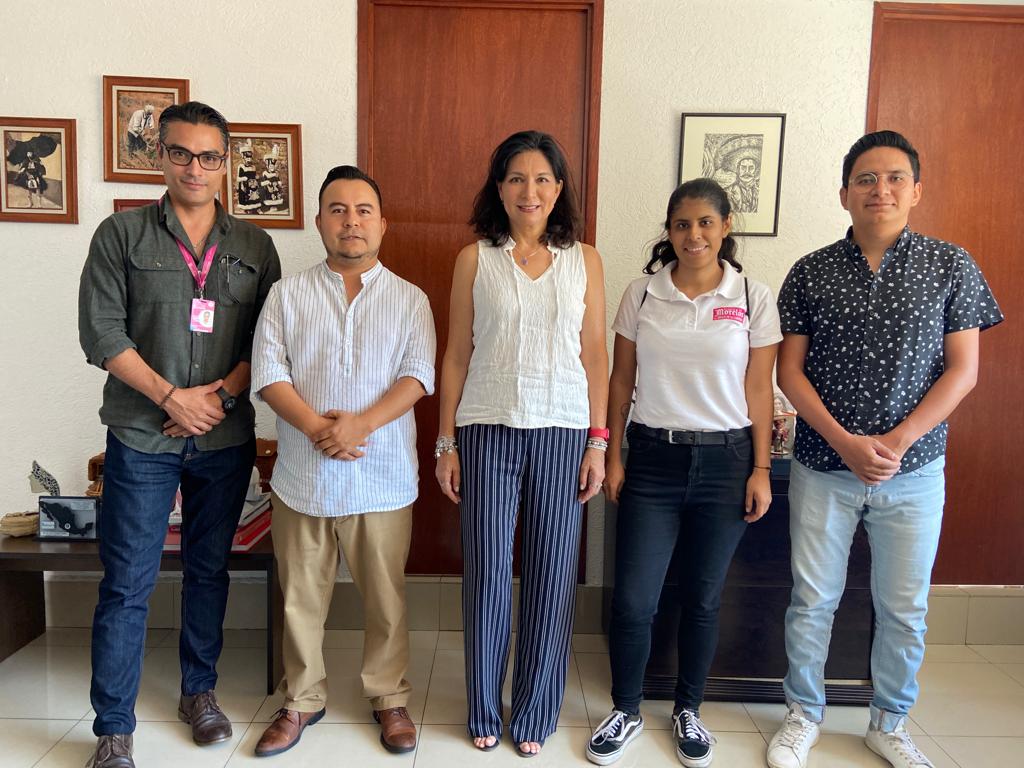 CabroNoriega's tweet photo. Un gusto platicar con la titular de la Secretaría Desarrollo Económico y del Trabajo @AnaCecilia_Rdz Muy pronto en @DiariodeMorelos como una #mujerdepoder https://t.co/avPonhWJaY