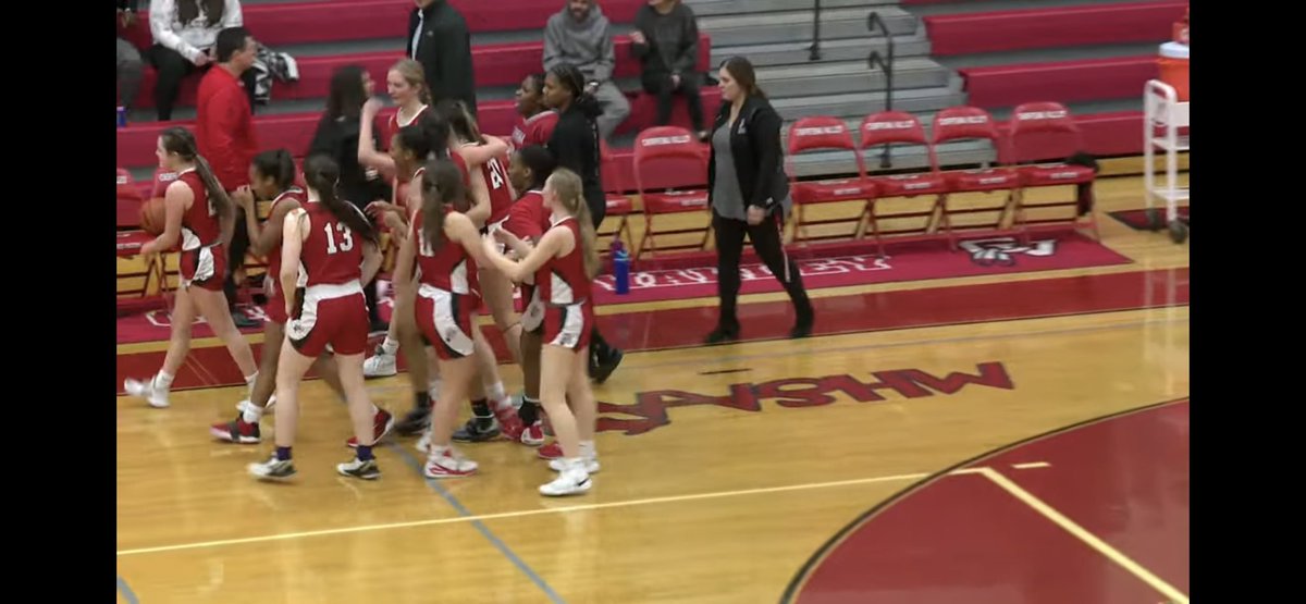 Yeaaaa shout to the #chippewavalleygirls basketball team for the great win proud of y’all ❤️🔥. Get that trophy next‼️.