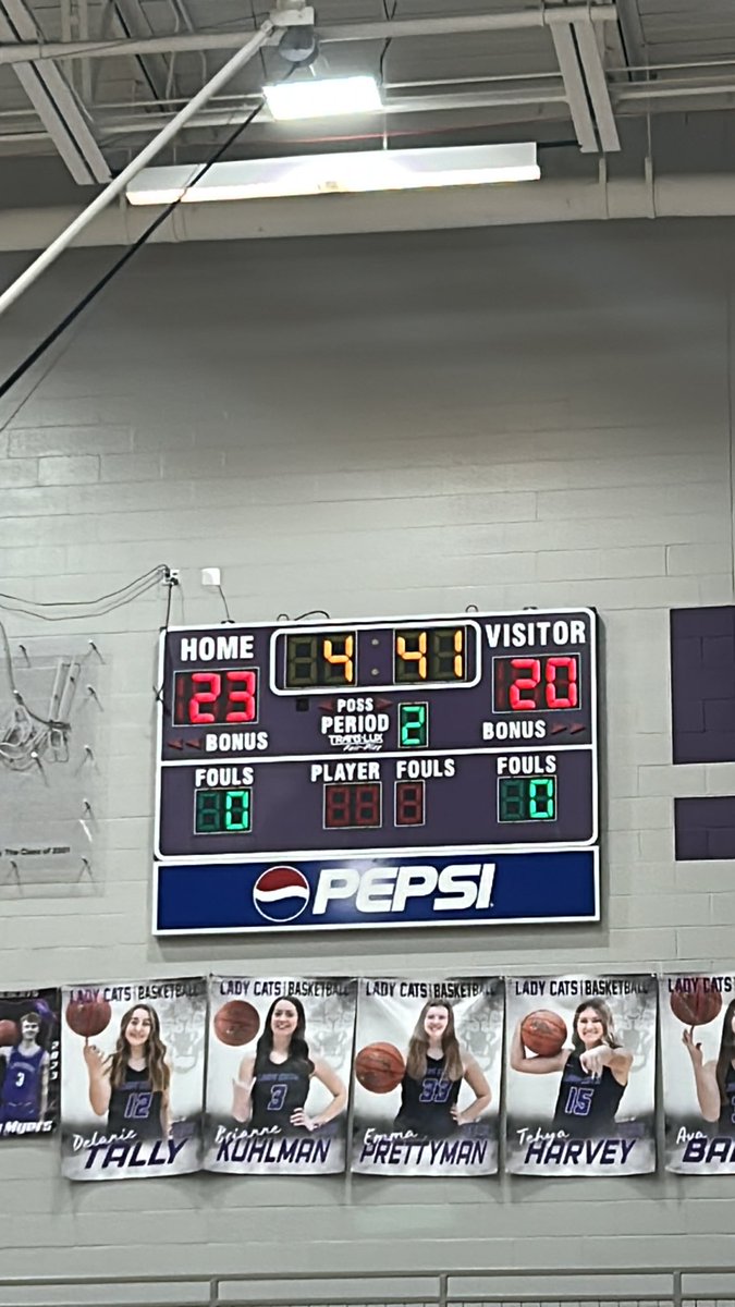 At halftime of the Sub-State matchup the Chanute Blue Comets trail the Louisburg Wildcats 20-23