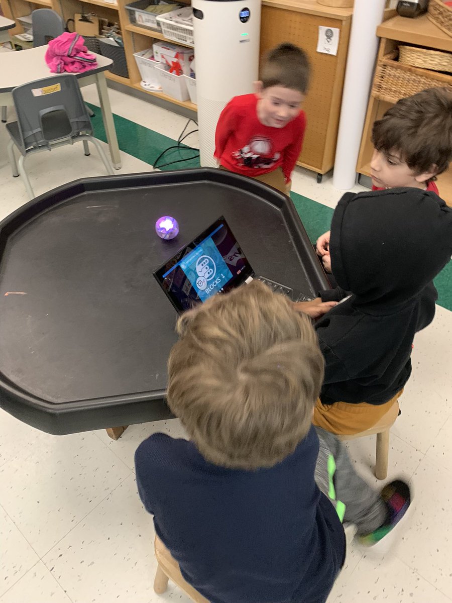 STEAM Week has given Ss the opportunity to deepen their problem-solving skills and have fun with so many different learning tools! Way to go Pandas! 🐼 <a href="/MRTPandas/">St. Martin Pandas</a> <a href="/StMartinOCSB/">St. Martin de Porres School</a> <a href="/MrsPignatOCSB/">Mrs. Pignat</a> #ocsbSTEAM