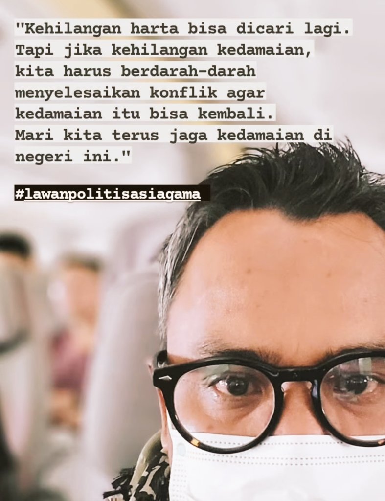 Sy melawan politisasi agama. Bkn hanya di Medsos tapi jg terjun ke masyarakat. Agama diturunkan Tuhan bukan utk memfasilitasi ambisi kuasa segelintir manusia, melainkan utk berbagi cinta, kemanusiaan &amp; kedamaian.

"Politik menunggangi agama agar keculasannya terlihat terhormat."
