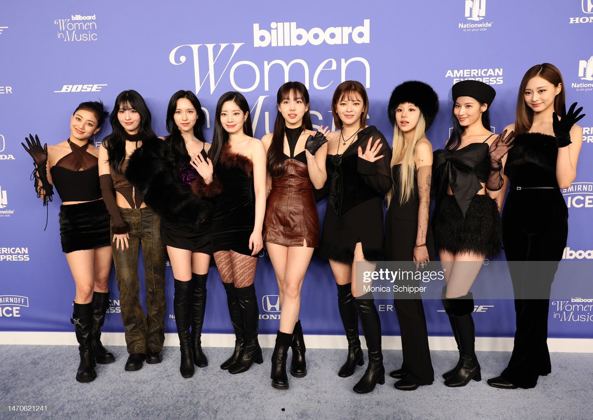 TWICExONCES's tweet photo. TWICE en la alfombra roja de los Billboard Women in Music Awards 2023 

TWICE Billboard Breakthrough Award
#TWICE_BreakthroughAward
#BBWomenInMusic             
@JYPETWICE https://t.co/bEhIhW5TCw