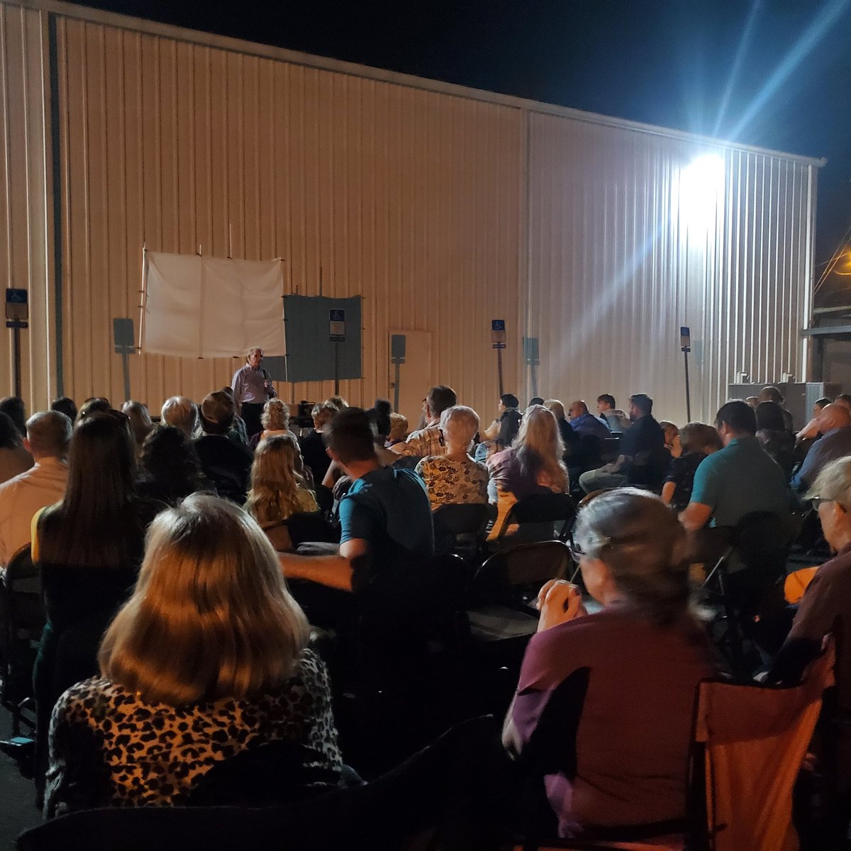 nations4him's tweet photo. Showed the Jesus Film to 132 people on the parking lot of Calvary and one hand went up saying they asked Christ to save them. #valueofone @ken_pledger https://t.co/lPxtlsMqlQ