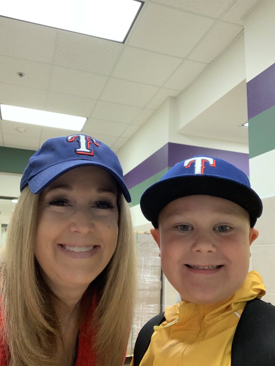 ⁦<a href="/WSESWildcats/">WSES Elem School</a>⁩ Hats Off to Reading Day! ⁦<a href="/kisdlit/">KellerELA</a>⁩ ⁦<a href="/KellerISD/">Keller Schools</a>⁩ <a href="/kellerisd/">Keller Schools</a> 💜💚
