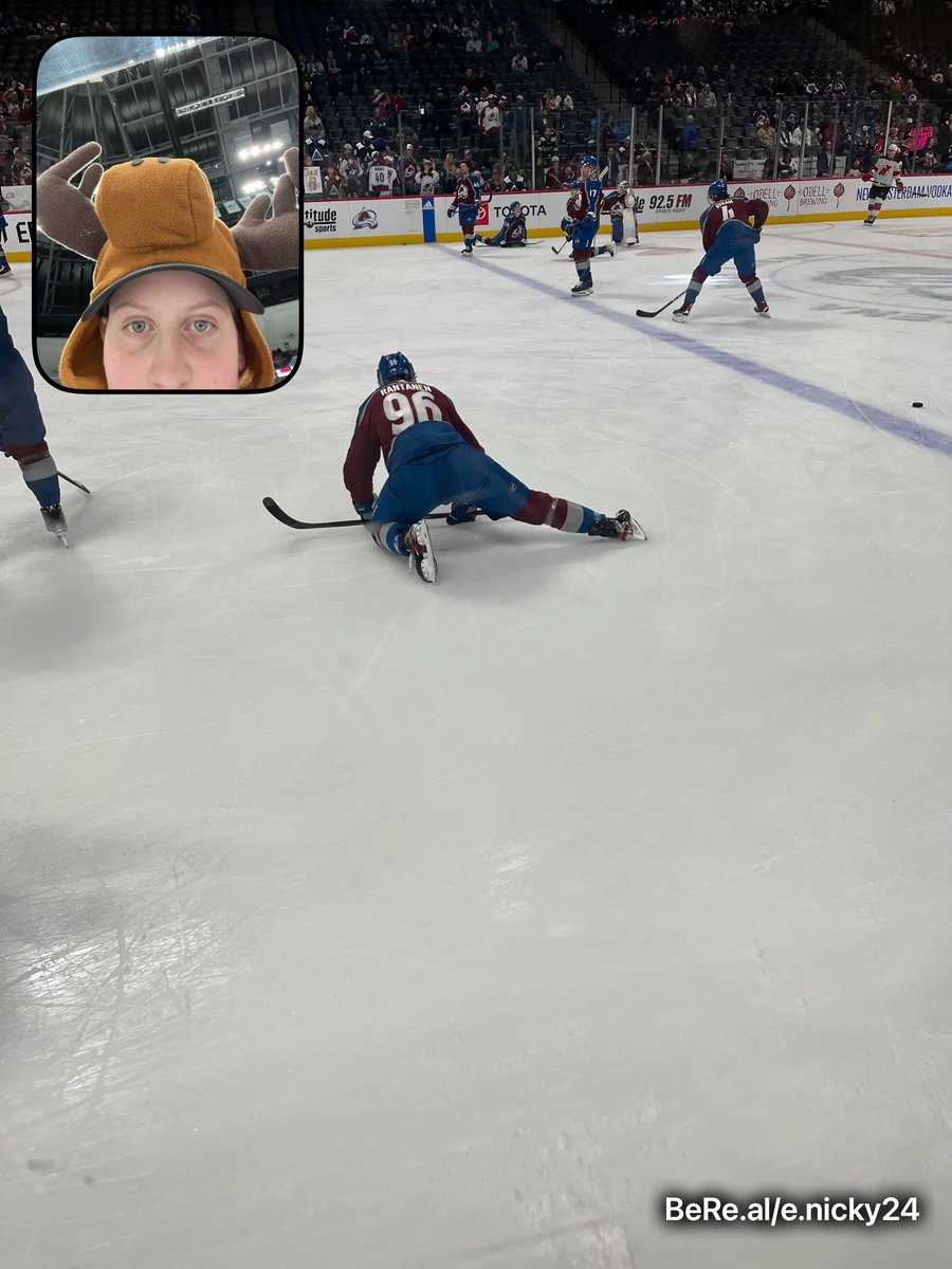 e_nick24's tweet photo. im there #goavsgo #ColoradoAvalanche @Avalanche https://t.co/YE8lpZq5gn