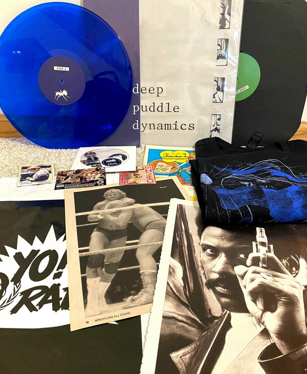 SFRupdates's tweet photo. #WaxWednesday courtesy of our #StrangeFam Slug of @Atmosphere, featuring the #DeepPuddleDynamics vinyl reissue in his latest SFR haul!
Remaining stock of this pressing is avail at https://t.co/hlmX0RHhsR, w/ proceeds going to #Alias' fam & towards keeping DPD in print 4-eva ๐ https://t.co/fqkmKFCCUC