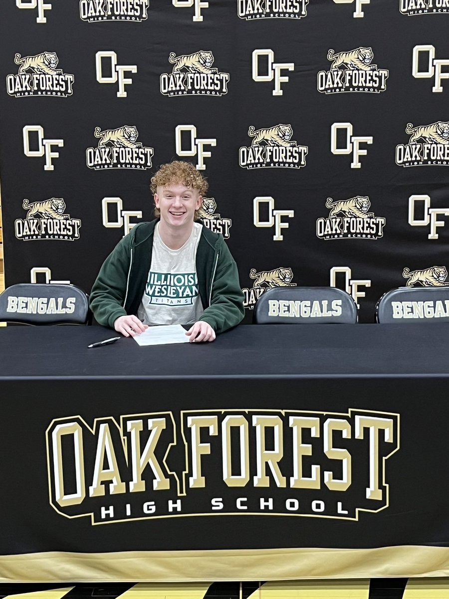 Look at all of those Bengal Football players going on to play collegiate sports! We are beyond proud of you men. Elite competitors who exemplify The Bengal Way! 
@TylerGentile8 <a href="/JoeCast27145195/">Joe Castaneda</a> <a href="/jake_houlihan25/">Jacob Houlihan</a> <a href="/mattsheehy7/">Matt Sheehy</a> 
#ELITE #thebengalway🐅 #collegecommits #collegeathletes