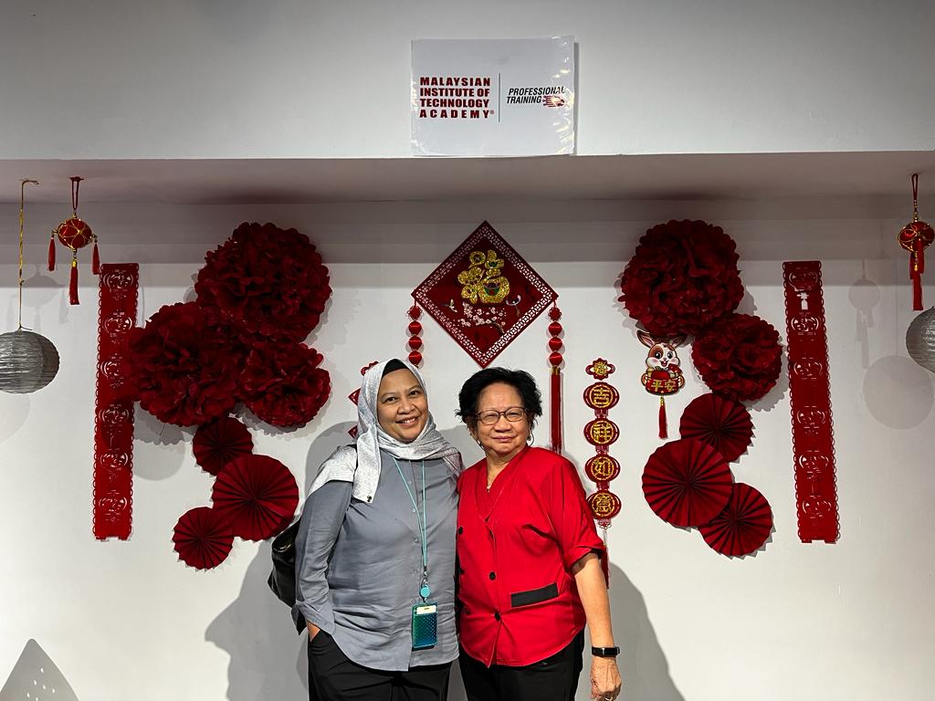 mitacademy1's tweet image. On February 17, 2023, MIT Academy celebrated MATA CNY with an event held at the MITmetaverse Innovation Training Center in Kota Kemuning, Shah Alam. The event was hosted by MATA President, Mr. Tiong Khe Hock and MATA Deputy President, CEO Mr. Anthony Ng Mun Sun (MIT Academy).