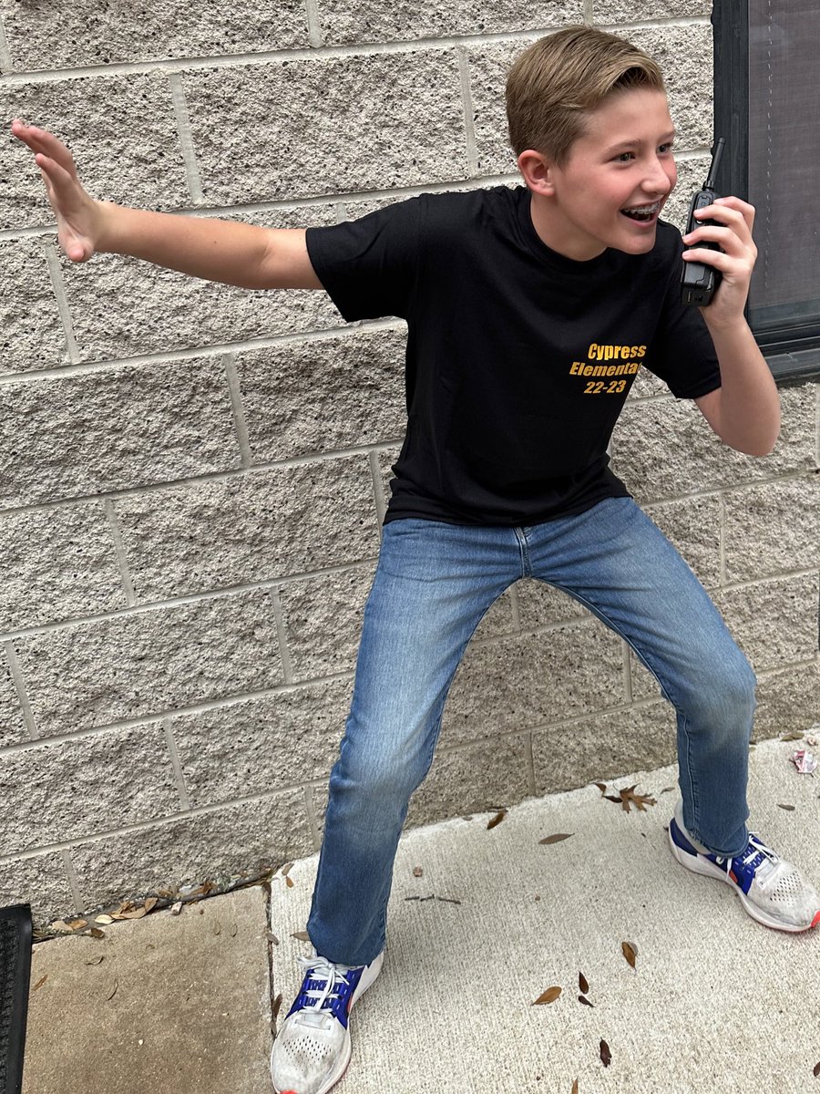 magdalenajistel's tweet image. I had the best day with these @Cypress_Cheetah Principals in Training! They helped with a tornado drill, greet students, monitor lunches, read to classes, complete a safety audit and much more! #1LISD #ProudPrincipal #CYPRoadTrip