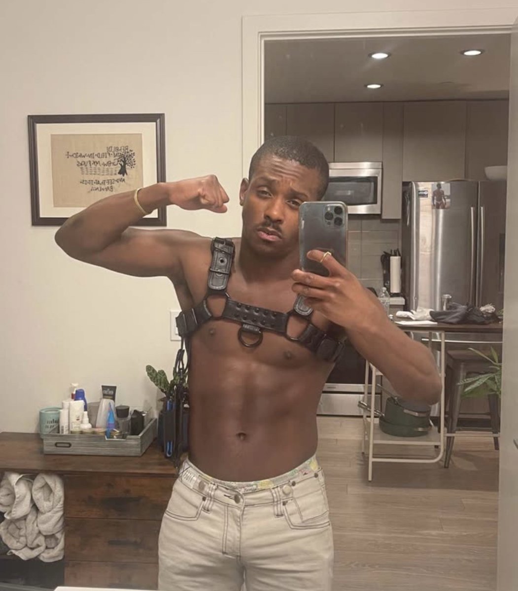 AbelLoads's tweet photo. I wanna be lit too. Showing some face and you betta believe... #lagay #socalgay #escort #rentmen #Stripchat #AbelXLoads Now who wants a giant load vid. Its been a week no nut, https://t.co/qTACuh0L0w