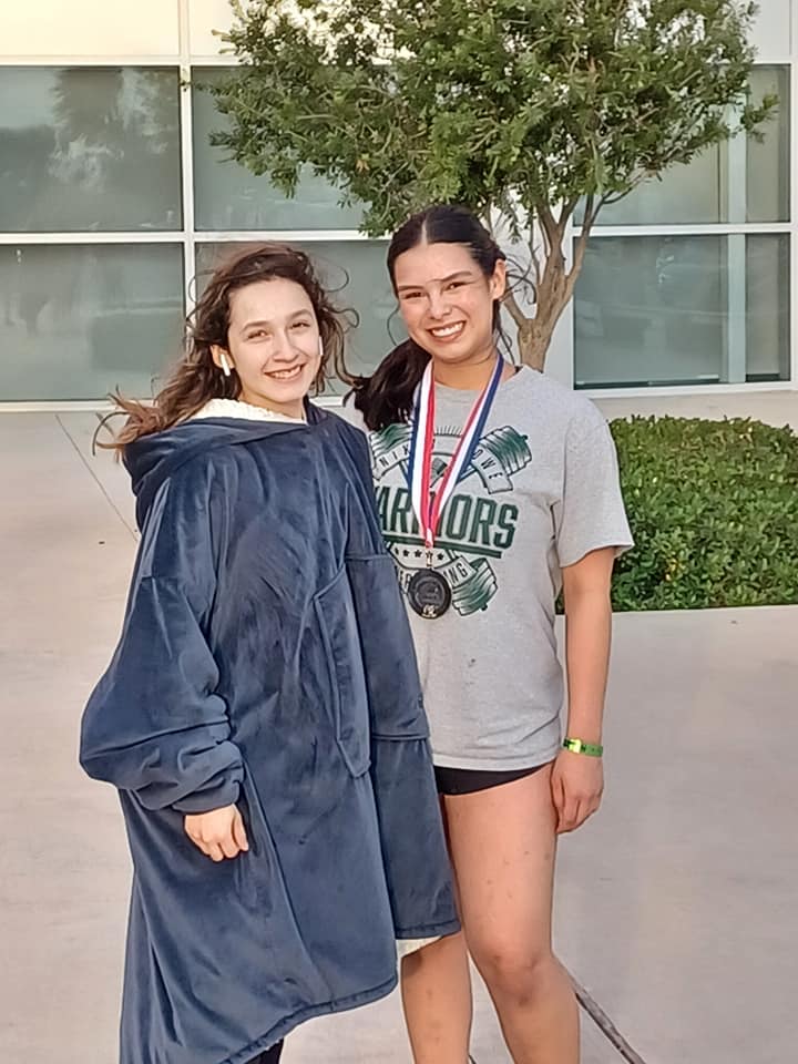 RowePLifting's tweet photo. Congratulations to Alisa and Jayden for their performances at the regional meet today. Alisa earned 2nd place, and both girls qualified for state! This is the first time in program history that we will have multiple girls competing at the state meet. Good luck in Frisco! https://t.co/L8OG5Gg32C