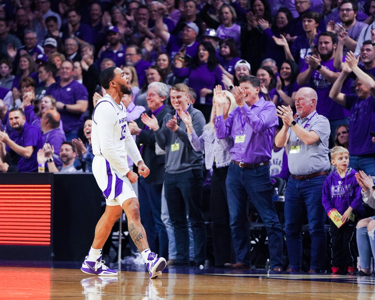 KStateMBB's tweet photo. Hottest show in town https://t.co/ErN1t7htNY