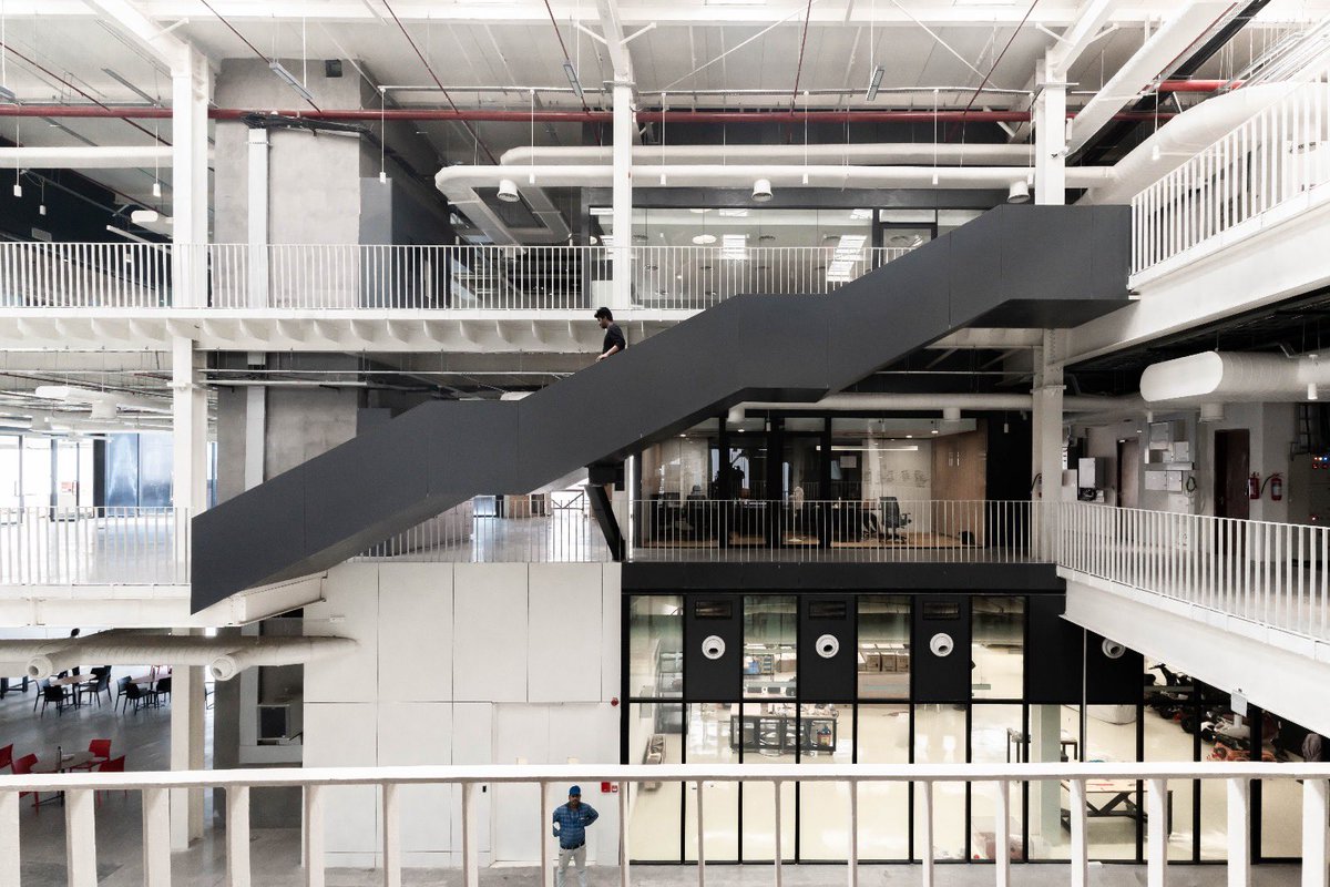 NAR_Handle's tweet image. ‘From a school project to product’ 

Look at how a 14 year old student of ZPHS, Gadwal district is now taking her biopots to the public with the help of #TWorks. 

#Thread (1/N)