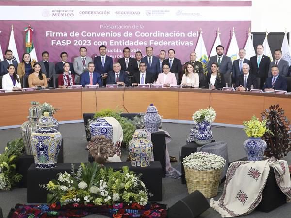 El <a href="/CCSJPuebla/">Consejo Ciudadano Puebla</a> celebra que Puebla haya sido sede de las firmas de convenios de Colaboración en Materia de Seguridad entre 11 entidades y la Federación y de Coordinación del Fondo de Aportaciones para la Seguridad Pública (FASP) 2023.