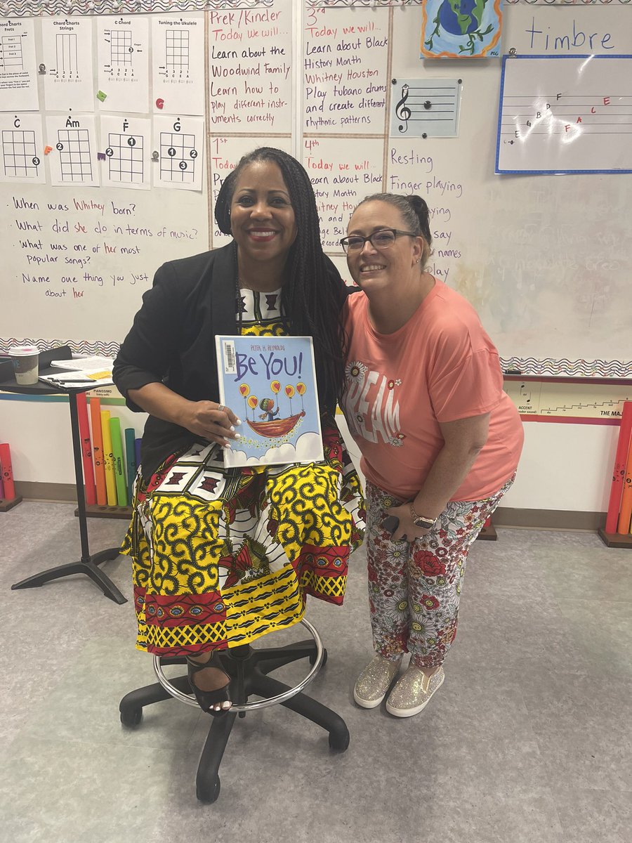Ms_Bookmark_BPE's tweet photo. Yesterday was “Cozy up with a Good Book” for Read Across America.  We enjoyed wearing or PJs and we had a special guest reader-Ms. Ida Ford!  @FBISD_Libraries @idaford09 https://t.co/9E4kiMa4G9