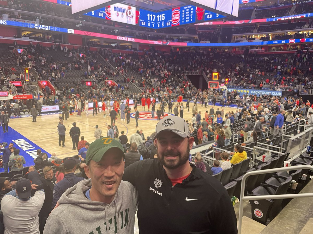 MarkDelMonaco's tweet photo. From Minot to Detroit. Great to catch up with @GriffSj13 tonight! https://t.co/2aW18jVyMD
