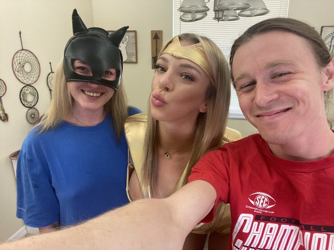 Great time shooting with Tiffany Watson and Katie Kinz! https://t.co/5Y0Lx4XQeE<a href="/tag/milf"class="tags"><span>#milf</span></a><a href="/tag/taboo"class="tags"><span>#taboo</span></a>