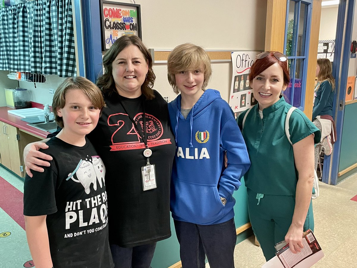 cisdnews's tweet image. Hoffmann Lane Elementary celebrated 20 Years of Excellence tonight! Thank you staff, students and parents for an amazing time. Congratulations Hoffmann Lane, here’s to next 20! Check out our Facebook page for more photos. #Comalisd