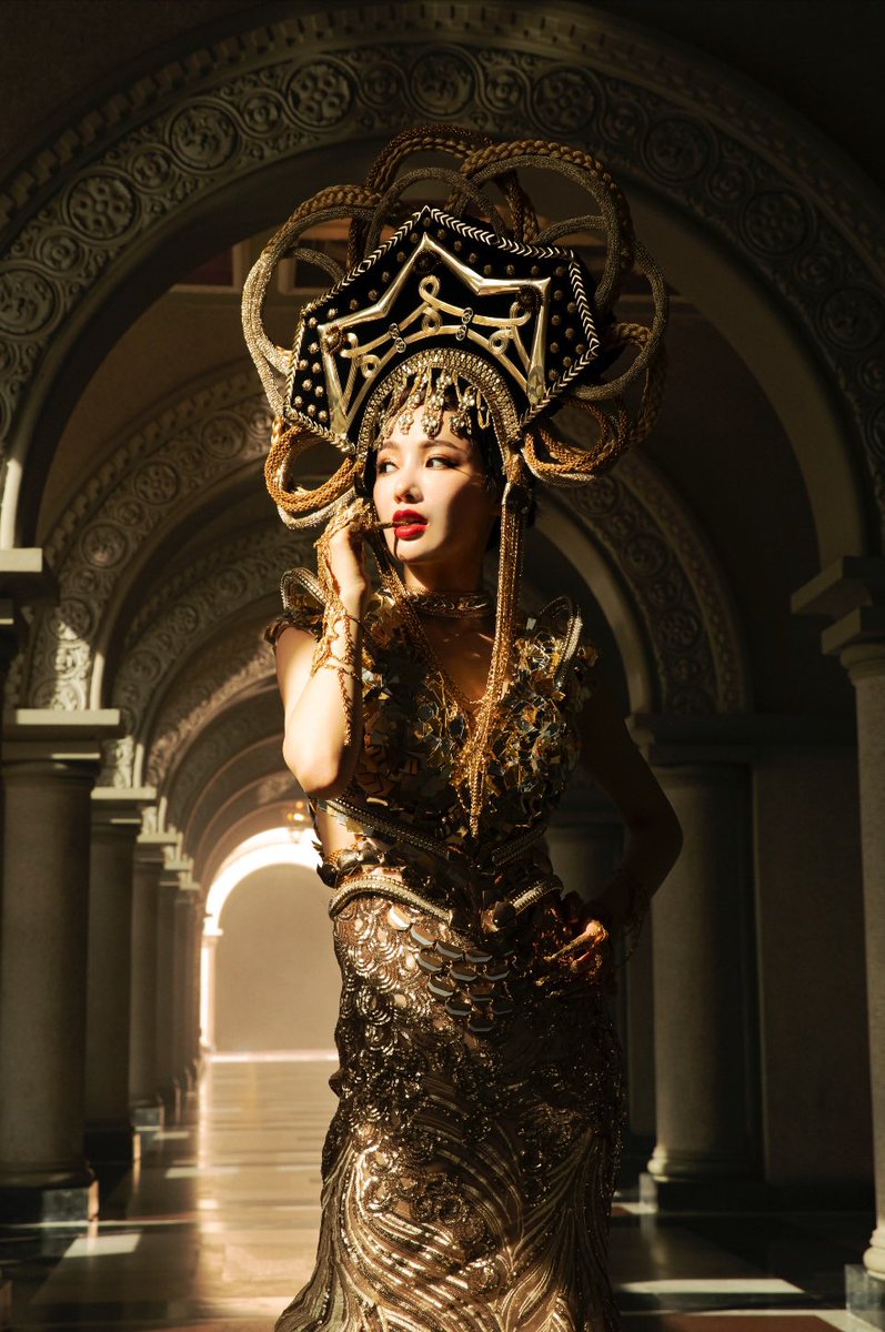 My film is online now ! 
Watch like and comment !
#houseoftheunholy #film

youtu.be/e8gzXweQZZE