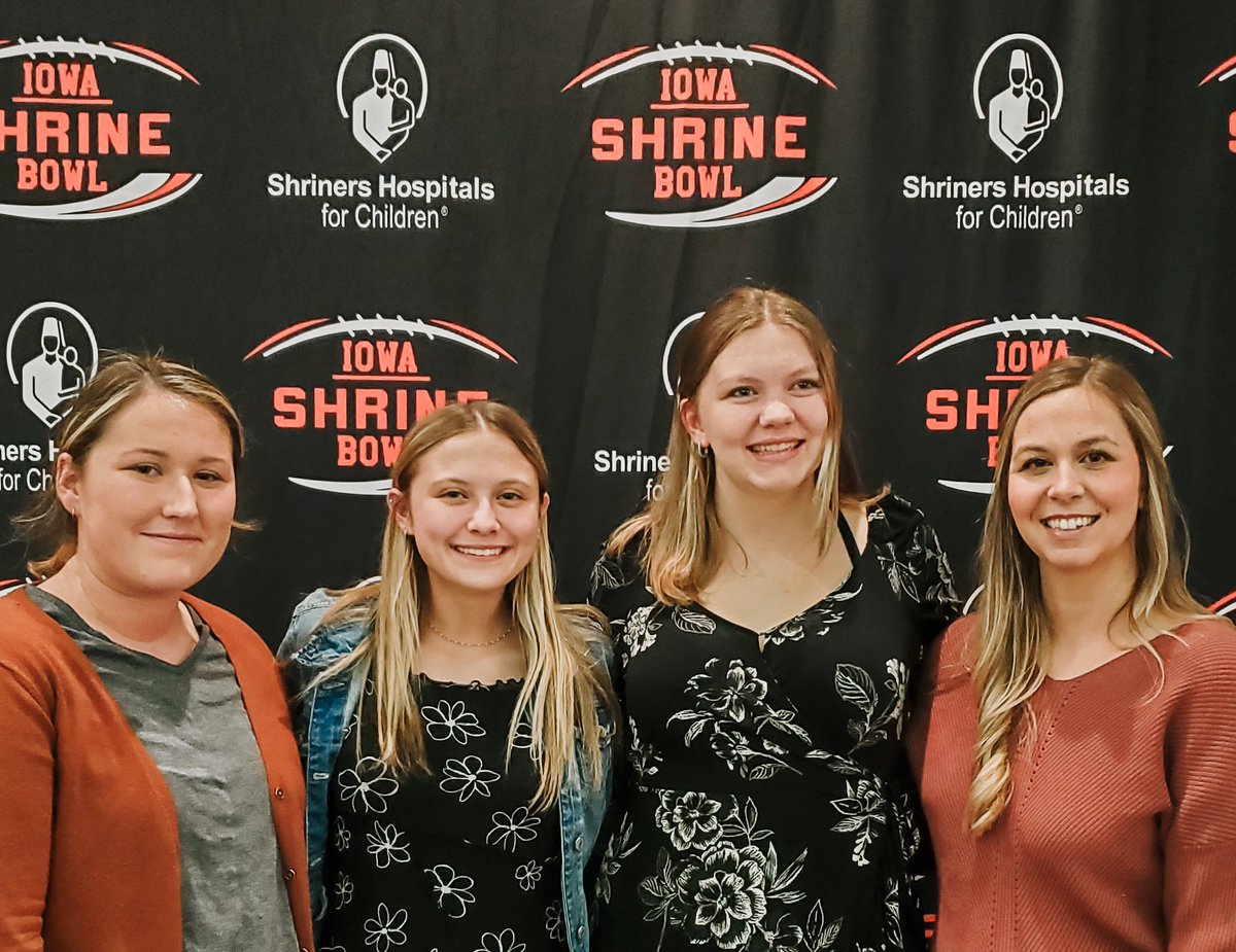 What a nice evening and dinner kicking of the 2023 Shrine Bowl! We are proud coaches of these two awesome leaders selected for this year's Iowa Shrine Bowl Cheer Team. 

Congratulations to B-F Cheerleaders Kayla & Breanna! 

#IowaShrineBowl 
@BlueJayNation @BFCSD @BF_District