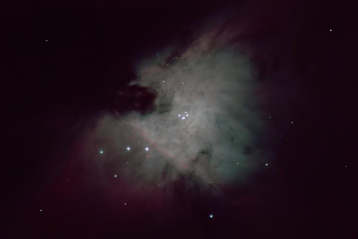 NavyOceans's tweet image. WOW 🤩 ✨ WOW!! 

Naval Observatory can observe interesting in the heart of a capital city.  

2 images from last night.  ☝️ shows the planets Venus &amp;amp; Jupiter getting cozy over the dome of the 26-inch telescope, the other is an image of the heart of the Great Nebula in Orion